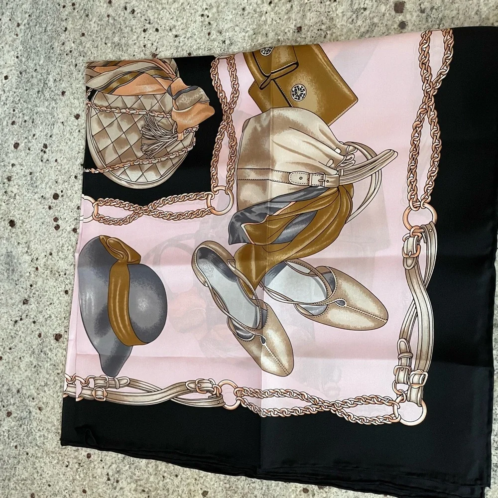 Elegant Italian Fashion Print Silk Scarf - Picture 3 of 6